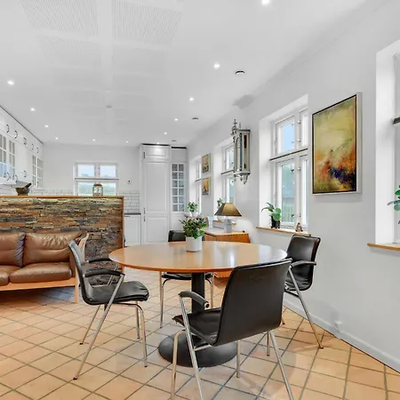 Holiday home Lovely In *